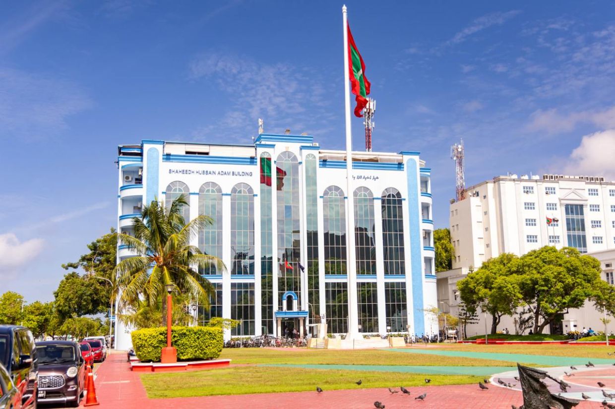 ރާއްޖޭގައި ރޫހާނީ ފަރުވާދޭ ހިންދޫ ހާމުދުރެއްގެ މައްސަލަ ބަލަނީ