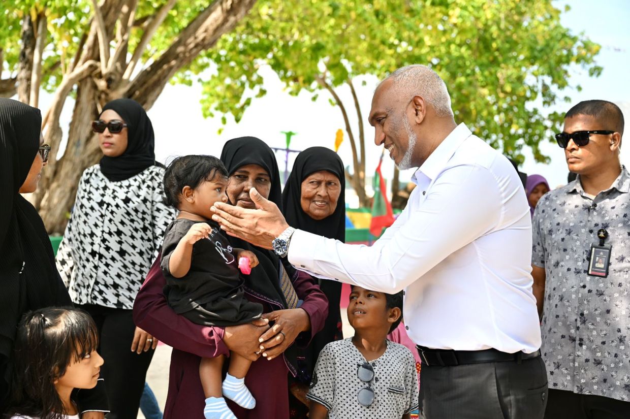 ރައީސް އަނގޮޅިތީމަށް ވަޑައިގަތުން/ ފޮޓޯ؛ ރައީސް އޮފީސް