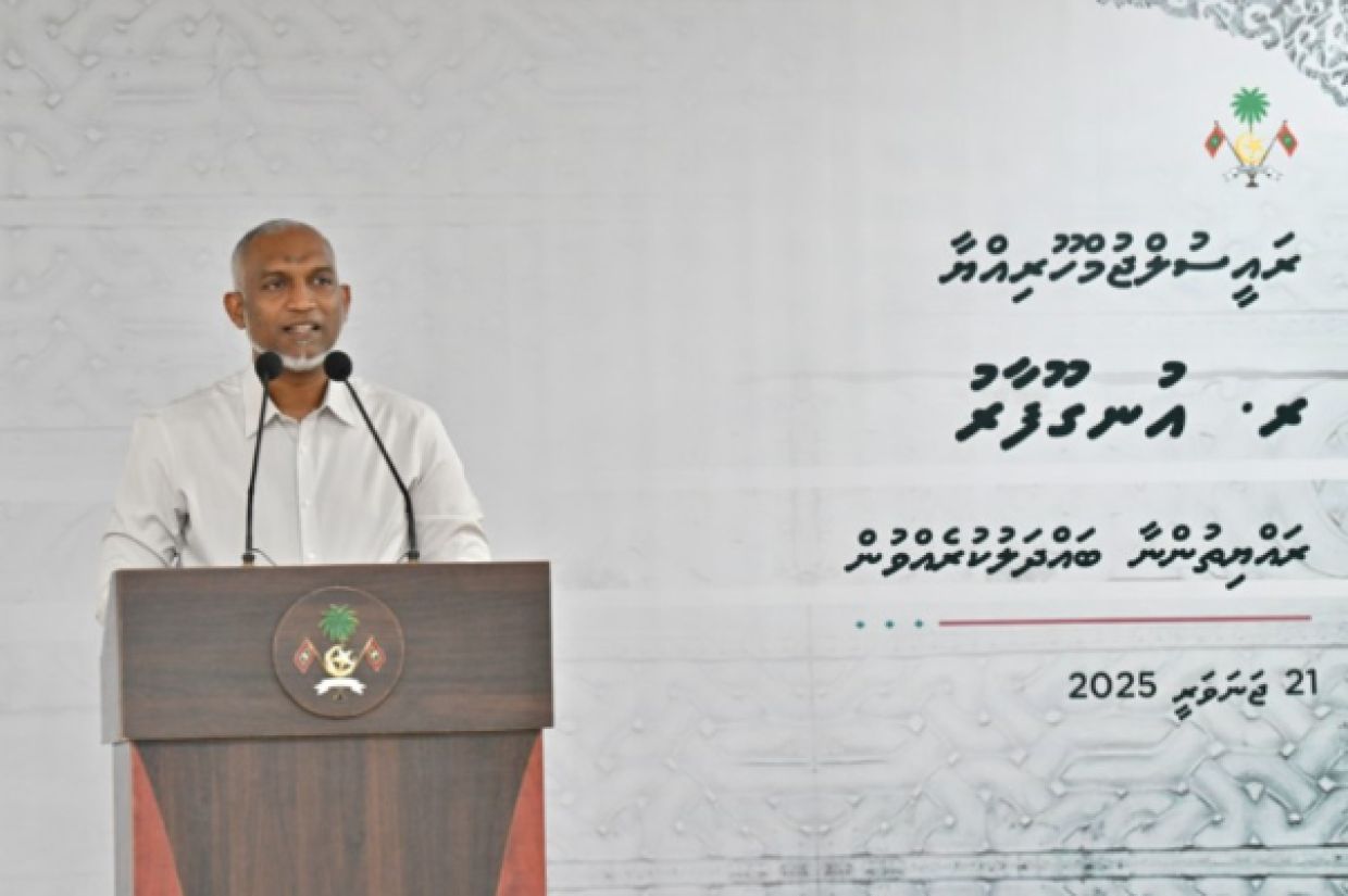 ރައީސުލްޖުމްހޫރިއްޔާ ރ. އުނގޫފާރުގެ ރައްޔިތުންނާއި ބައްދަލުކުރައްވައި ވާހަކަފުޅުދައްކަވަނީ. / ފޮޓޯ: ރައީސް އޮފީސް