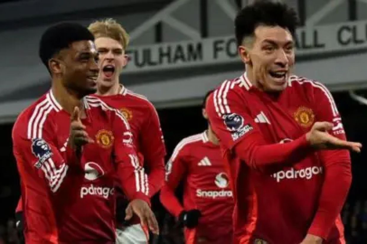 މާޓިނޭޒްގެ ލަނޑުން ޔުނައިޓެޑުން ފުލަމް ބަލިކޮށްފި