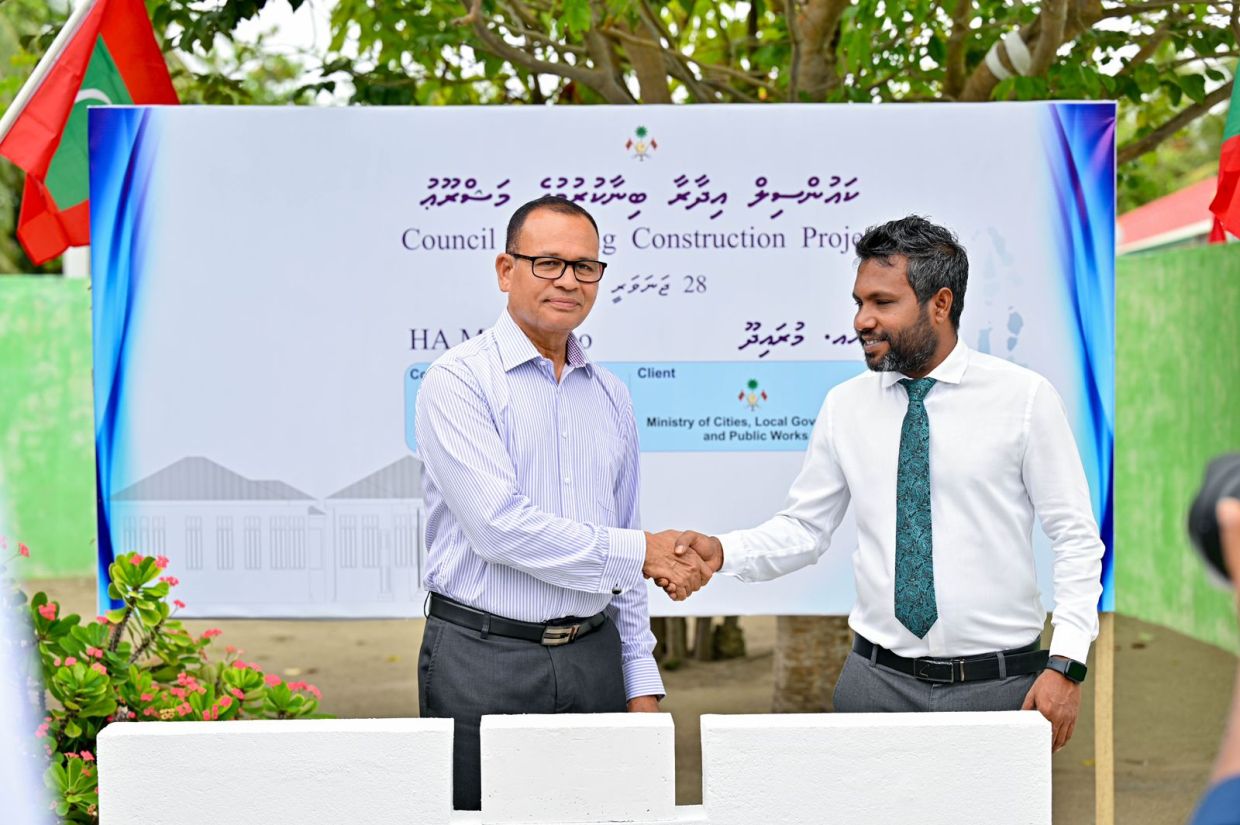 މުރައިދޫގައި އައު ކައުންސިލް އިމާރާތުގެ ބިންގާ އަޅައިފި