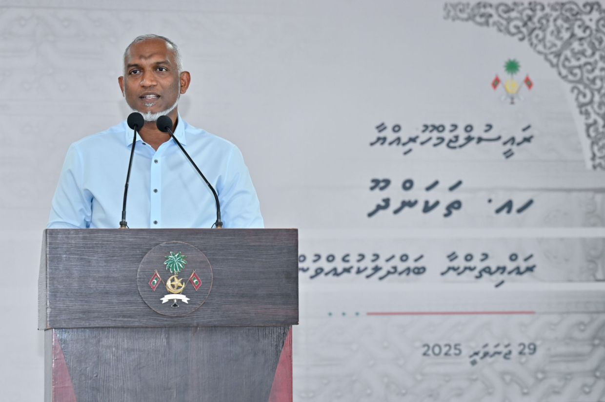 ރައީސް ތަކަންދޫގެ ރައްޔިތުންނާއި ބައްދަލުކުރެއްވުން/ ފޮޓޯ: ރައީސް އޮފީސް