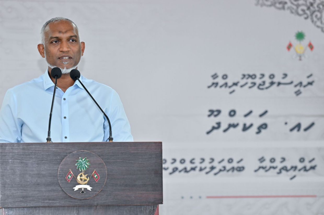 ރައީސް ތަކަންދޫގެ ރައްޔިތުންނާ ބައްދަލުކުރެއްވުން. / ފޮޓޯ: ރައީސް އޮފީސް