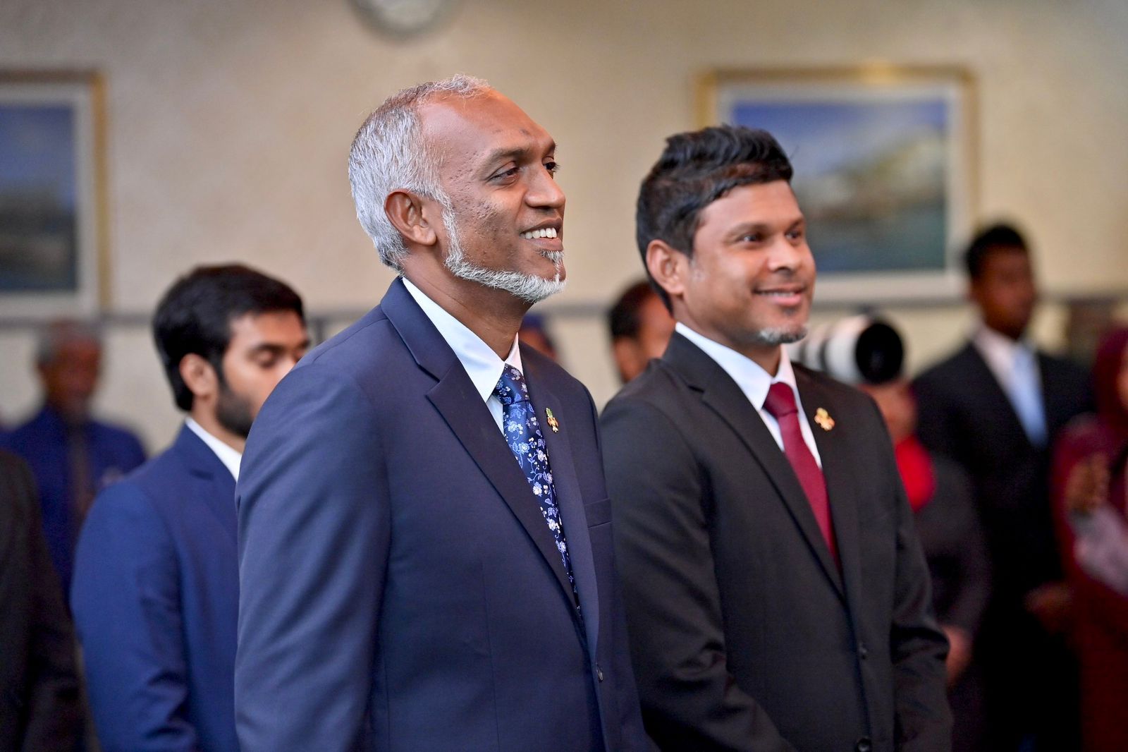 ޒުވާނުންގެ ގައުމީ ލަފާދޭ ކޮމިޓީ އިފްތިތާޙު ކުރުމަށް މިއަދު ރައީސް އޮފީހުގައި ބޭއްވި އިވެންޓުގެ ތެރެއިން ރައީސް ޑރ.މުހައްމަދު މުއިއްޒު އަދި އެމަނިކުފާނުގެ ނައިބު