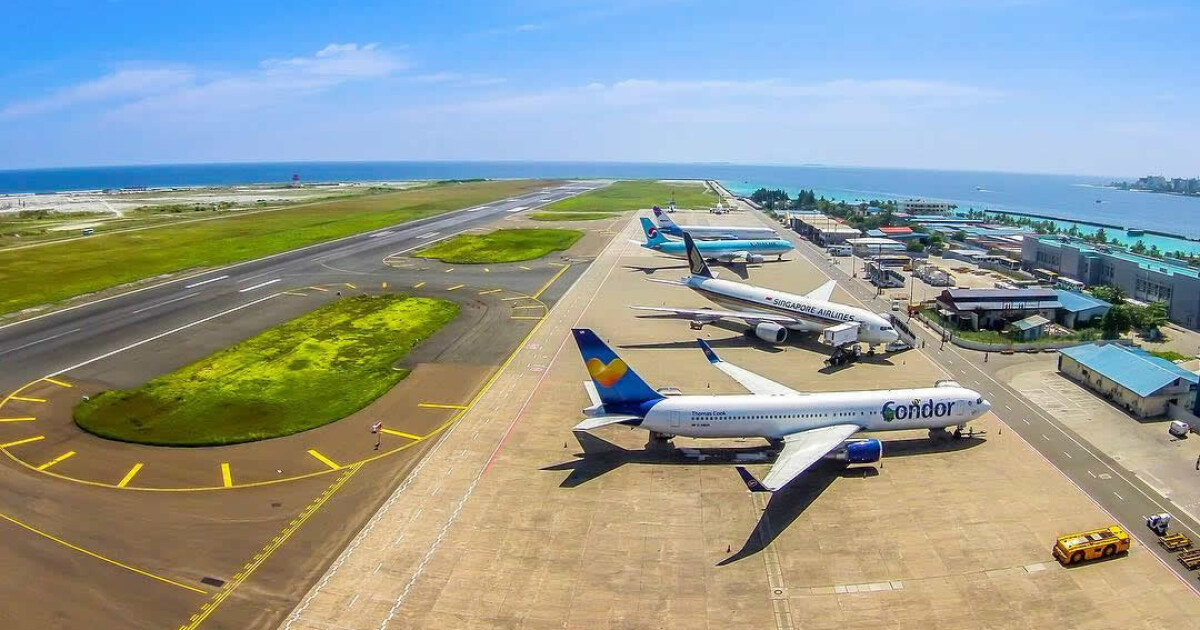 އެއާޕޯޓު ޓެކްސް ބޮޑުކުރަނީ، އިކޮނޮމީ ކްލާހުން ފުރާ ދިވެހިންގެ ޓެކުހަށް ބަދަލެއް ނާދޭ