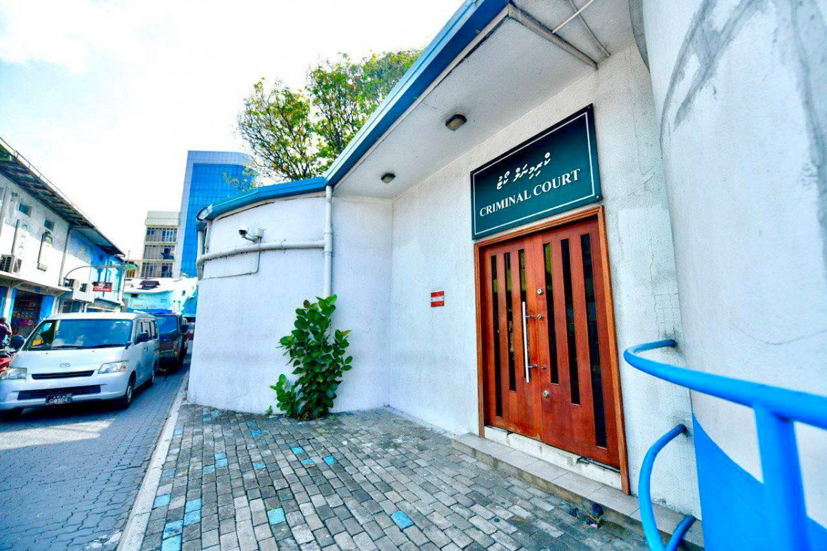 ލޯބިވެރިޔާއަށް ވަޅިން ހަމަލާދިން މީހާގެ ބަންދަށް އެއް މަސް ޖަހައިފި