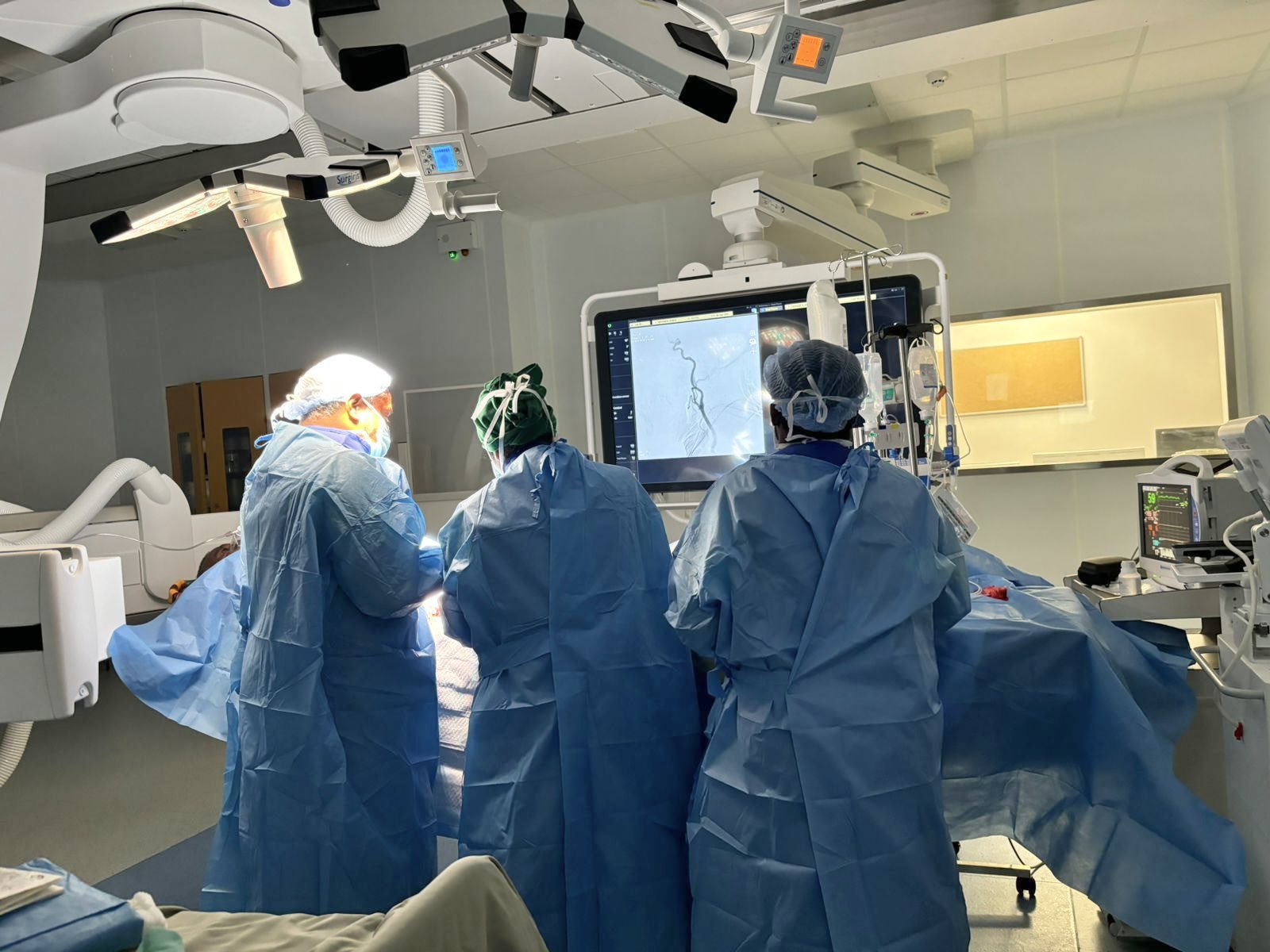 ދަރުމަވަންތަ ހޮސްޕިޓަލުގެ އައު އޮޕަރޭޝަން ތިއޭޓަރު ހުޅުވައި، ދުނިޔޭގެ ފެންވަރުގެ ޚިދުމަތް ދޭން ފަށައިފި