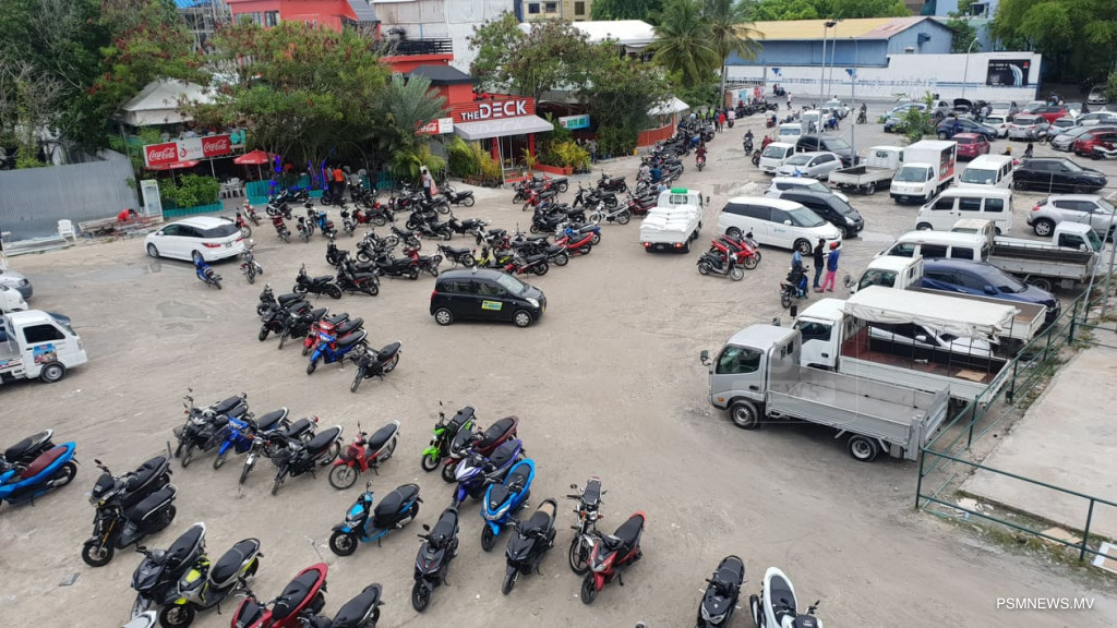 ކާނިވަލްގައި ސައިކަލުތަކާއި 4 ފުރޮޅުލީ އުޅަނދުތައް ޕާކު ކޮއްފައި