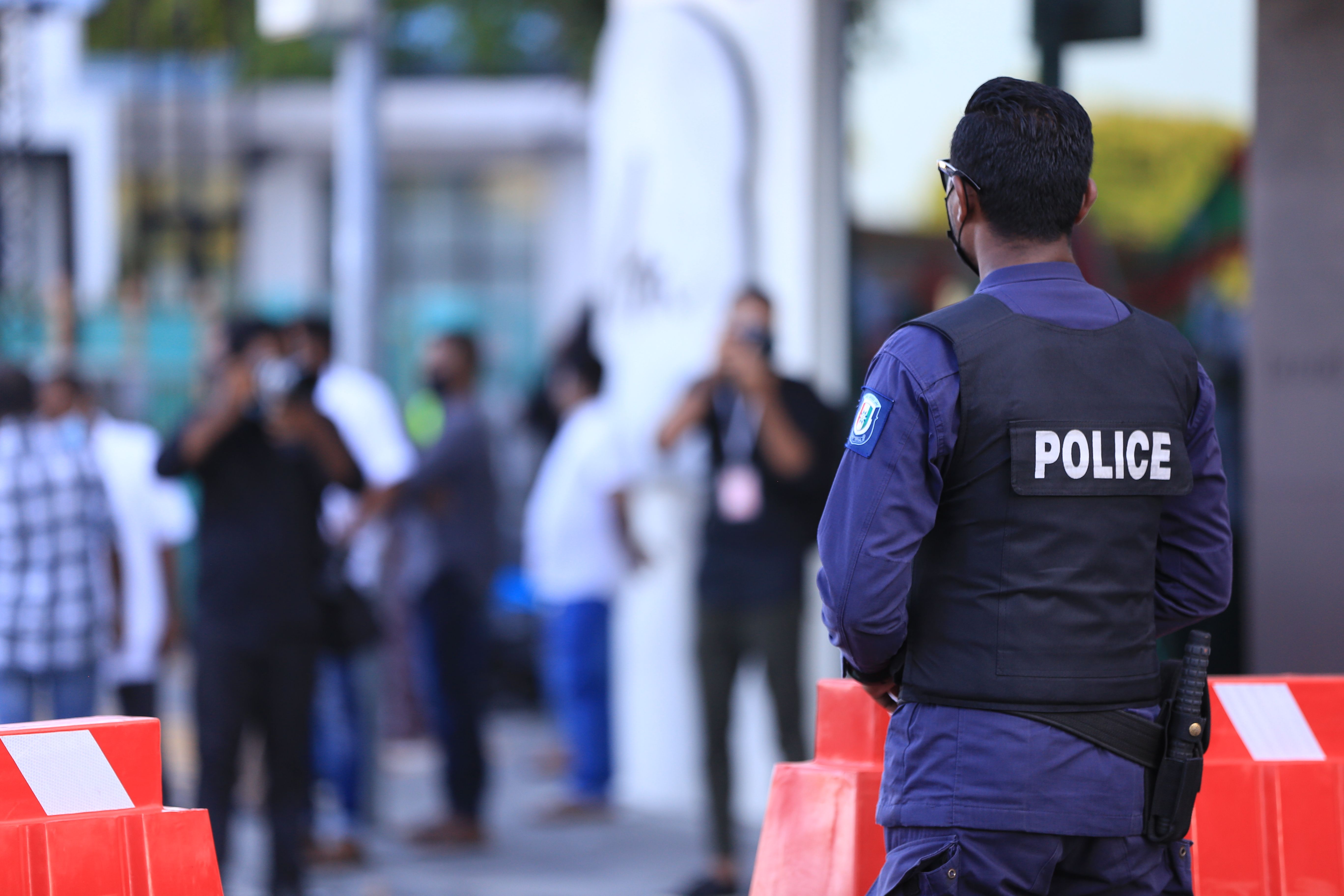 ޓީވީއަކާއި ސައިކަލެއް ވަގަށް ނެގި ބަޔަކު ހައްޔަރުކޮށްފި