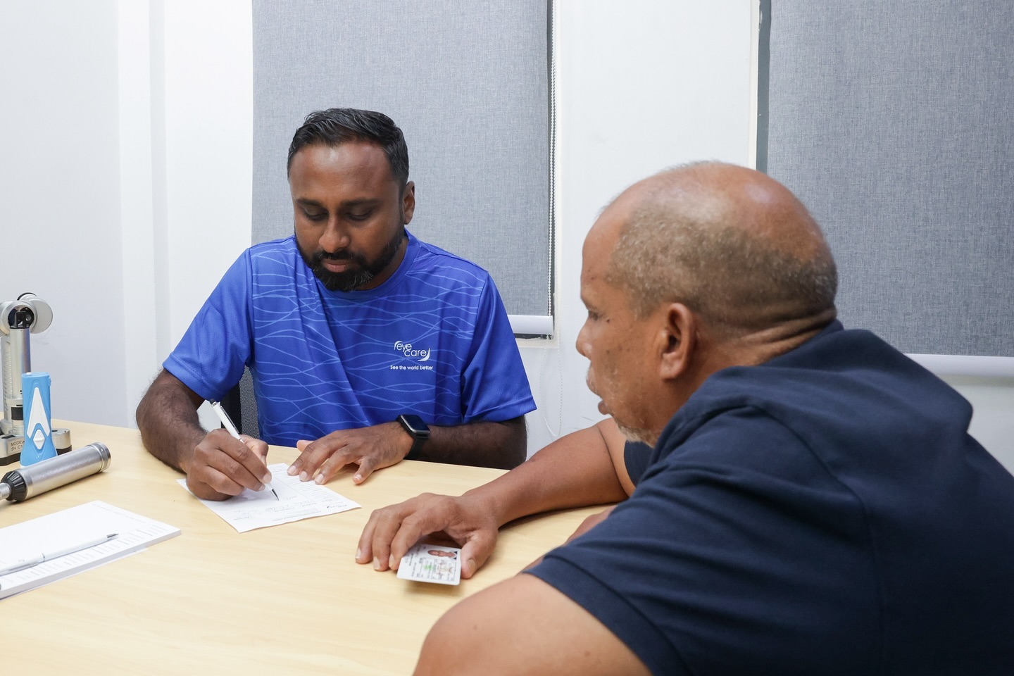 އައިކެއާއިން ހިޔާ ޓަވަރުގައި ދެމުންދާ ޚިދުމަތުގެ ތެރެއިން. ފޮޓޯ: އައިކެއާ ހޮސްޕިޓަލް