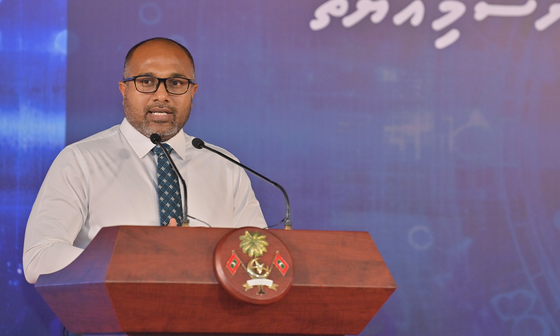 ހޯމްލޭންޑް ސެކިއުރިޓީ މިނިސްޓަރު އަލީ އިހުސާން