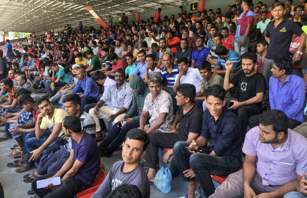 ބިދޭސީން ގެނައުމާ ގުޅޭ ކަންކަން މުރާޖަޢާ ކުރާތީ ޚިދުމަތް ލަސްވެދާނެ ކަމަށް މިނިސްޓްރީން ބުނެފި
