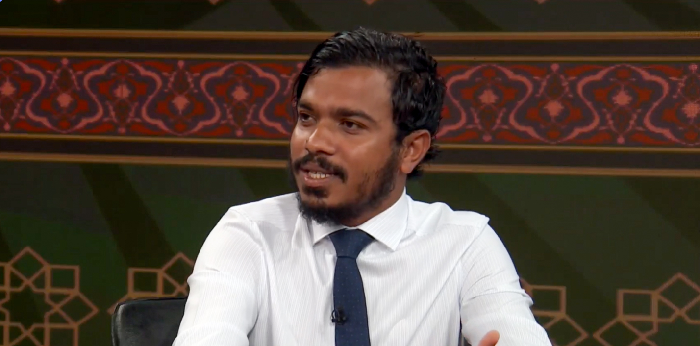 ގެމަނަފުށި ދާއިރާގެ އިއްޒަތްތެރި މެމްބަރު ދައުލަތުގެ މީޑިއާގެ "ބާބު" ޕްރޮގްރާމުގައި ވާހަކަފުޅު ދައްކަވަނީ