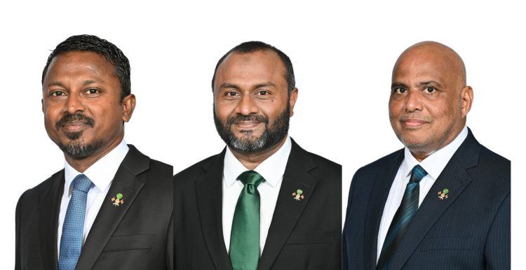 ތިން ވަޒީރުންނަށް މަޖިލީހުން ރުހުން ދީފި