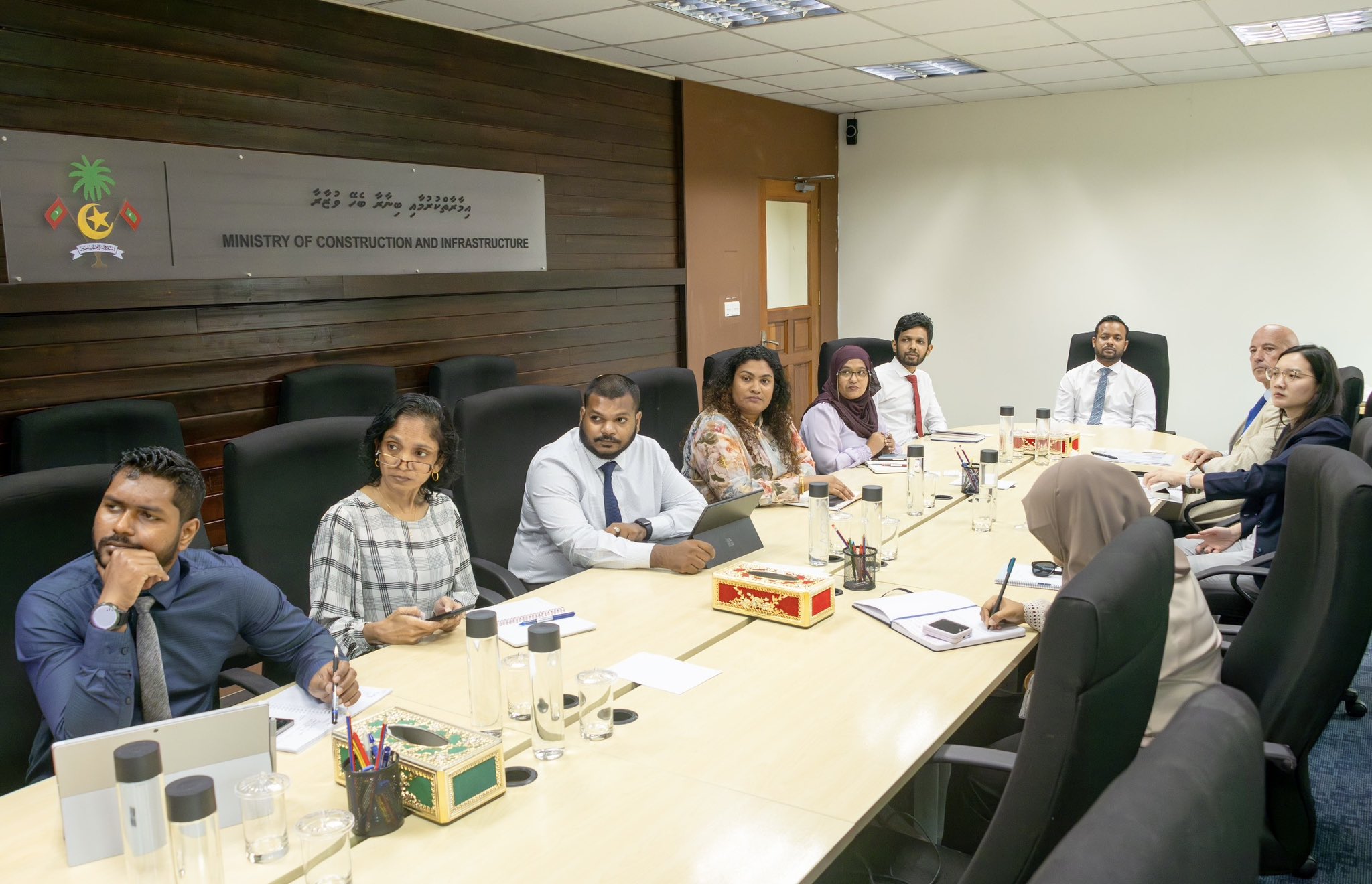 ފޮޓޯ: އިމާރާތްކުރުމާއި ބިނާވެށި ތަރައްޤީކުރުމާބެހޭ ވުޒާރާ