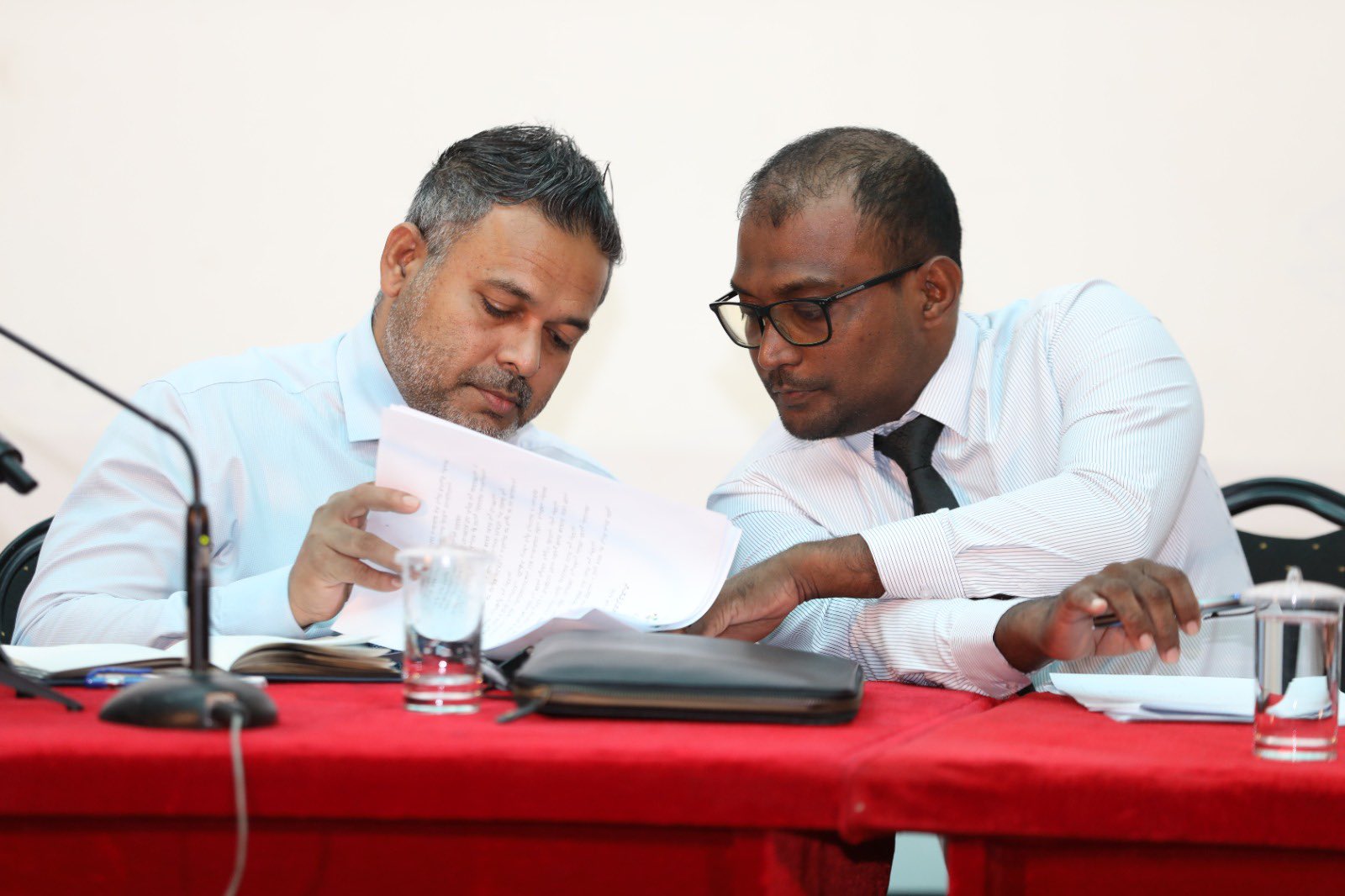 މަސްވެރިކަމާއި ކަނޑުގެ ވަސީލަތްތަކާ ބެހޭ ވުޒާރާއިން މިއަދު ބޭއްވި ނޫސްވެރިންގެ ބައްދަލުވުމުގެ ތެރެއިން