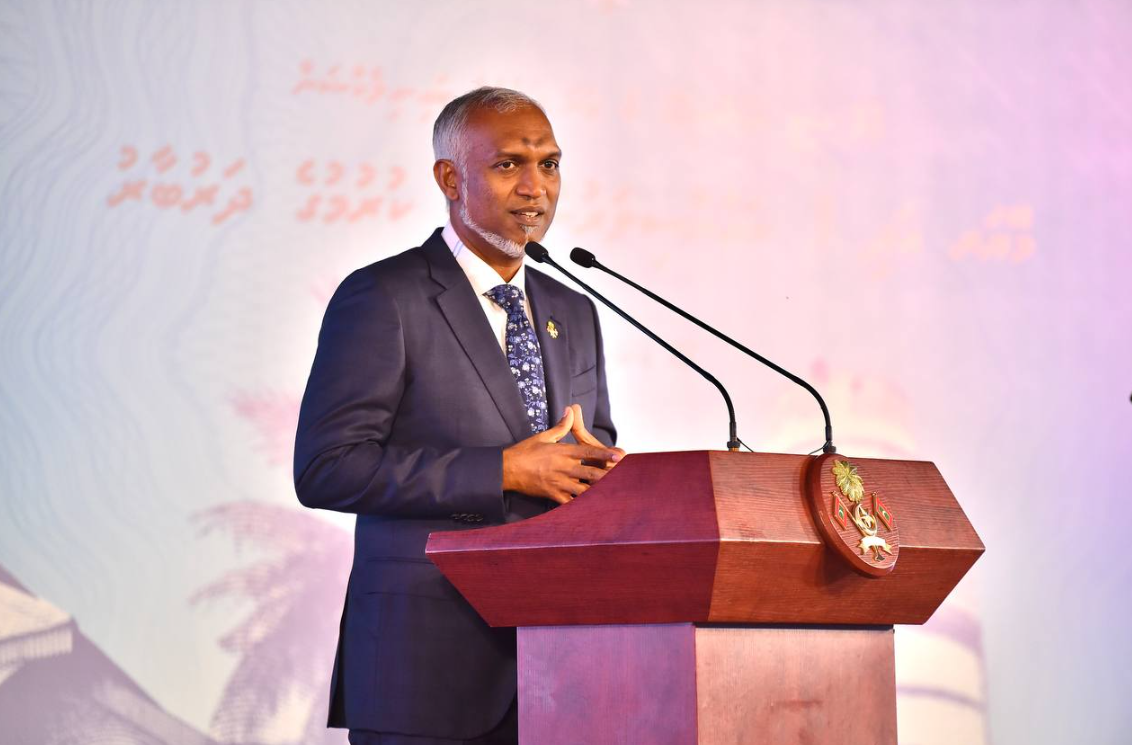 ރައީސުލްޖުމްހޫރިއްޔާ ޑރ. މުޙައްމަދު މުޢިއްޒު