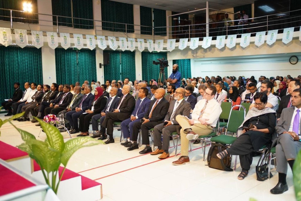 400 އަށް ވުރެ ގިނަ ބައިވެރިންނާއެކު އައިޔޫއެމްގެ ބައިނަލްއަގްވާމީ ރީސާޗް ކޮންފަރެންސް މާދަމާ