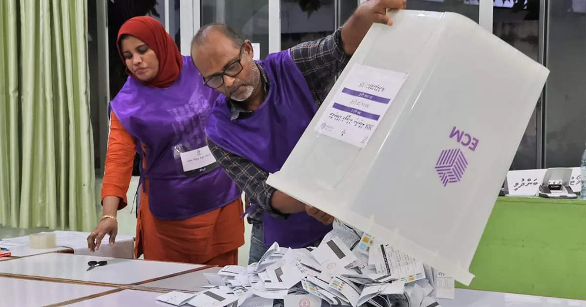 މާދަމާ އޮންނަ ބައި-އިލެކްޝަންތަކުގައި ވޯޓު ފޮށި ބަހައްޓާ ތަންތަން އާންމުކޮށްފި