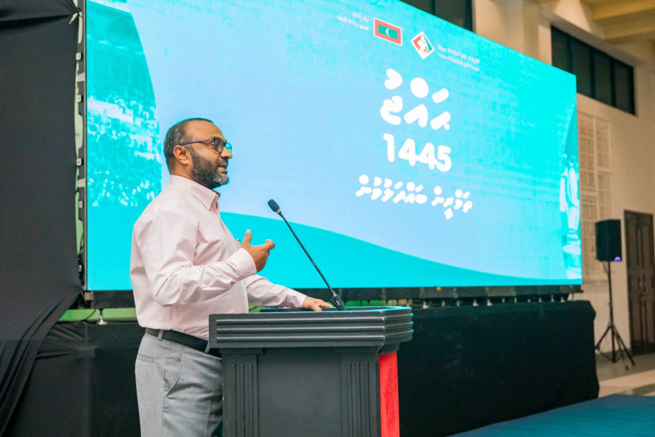 ޙައްޖުވެރިންނަށް ބޭއްވި ތަމްރީނު ބައްދަލުވުމެއްގައި މިނިސްޓަރ ވާހަކަދައްކަވަނީ.