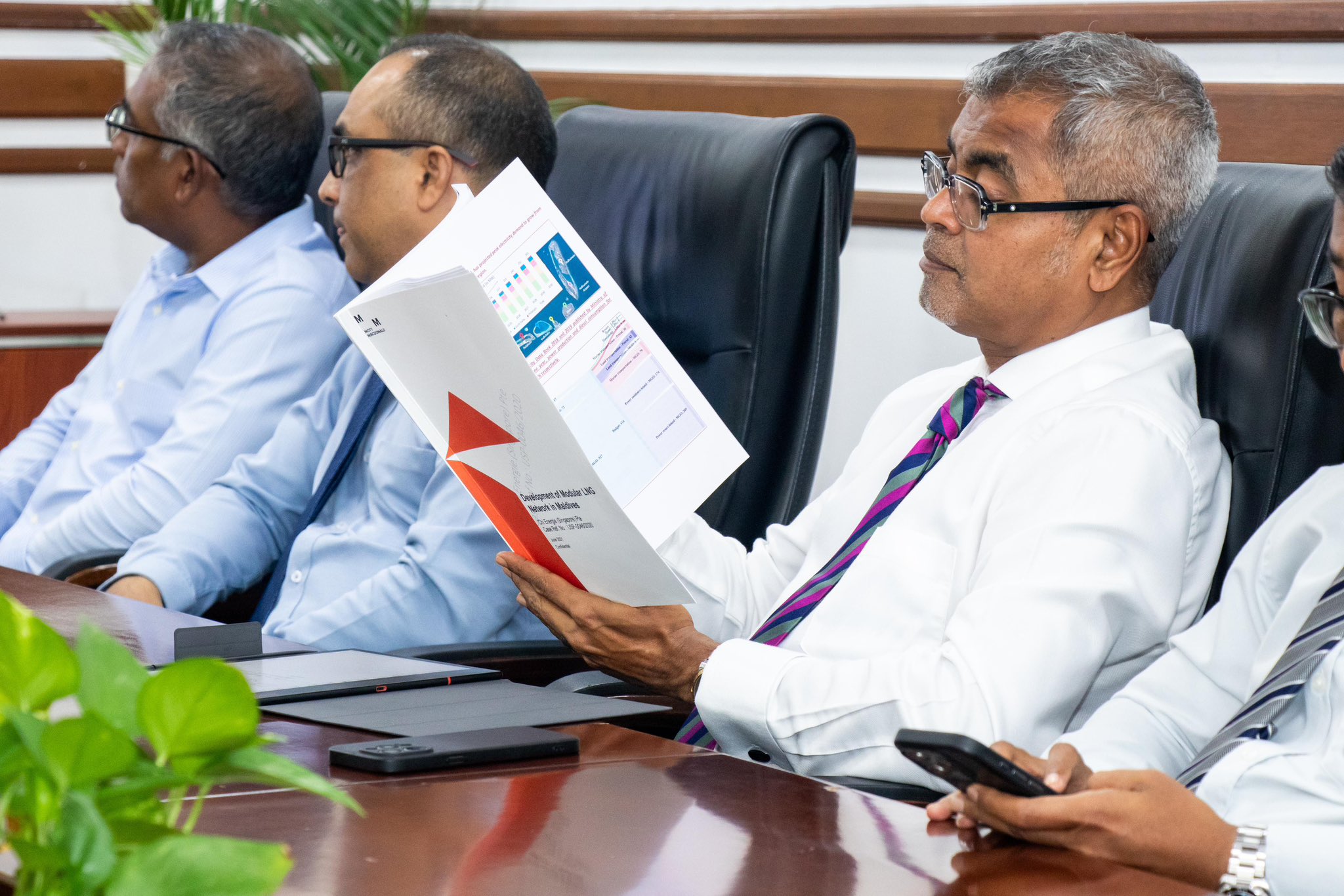 މިނިސްޓަރ ޠާރިޤް އިބްރާހީމް