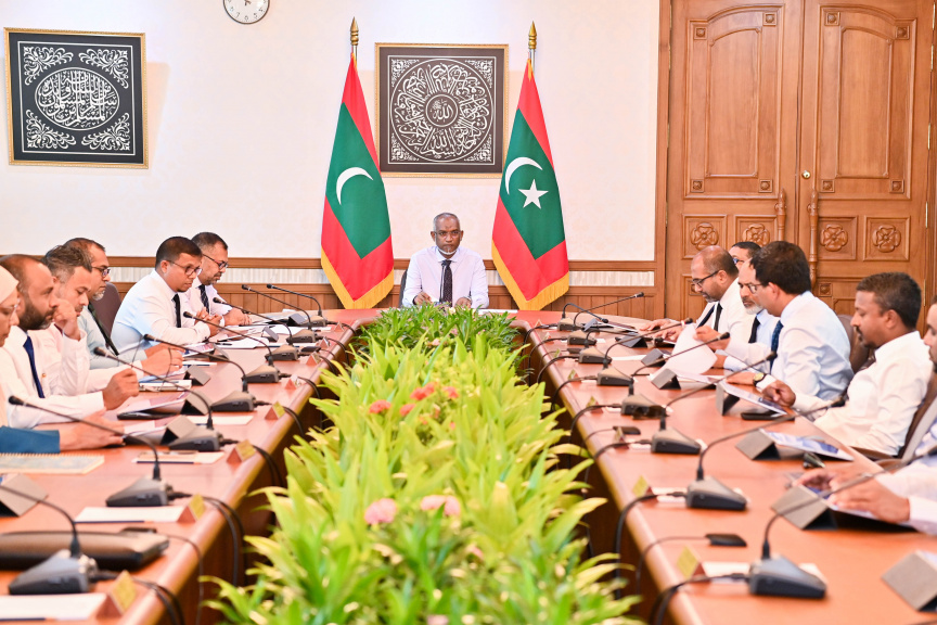 ވަޒީރުންގެ މަޖިލީހުގެ ބައްދަލުވުމެއް. ފޮޓޯ: ރައީސް އޮފީސް