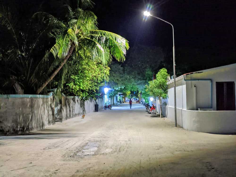 ކުދިންތަކެއް ކަރަންޓުގައި ޖެހުނު ހާދިސާއަށްފަހު، މަގު ބައްތިތަކުގެ ރައްކާތެރިކަން ކަށަވަރުކުރަނީ