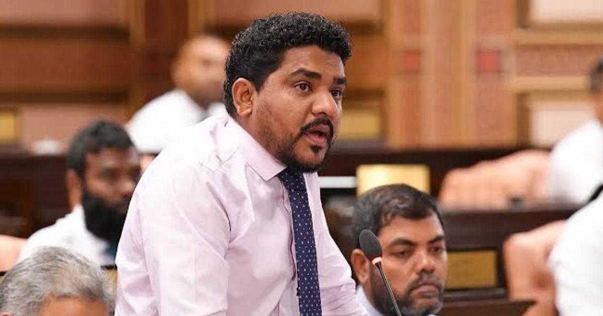 ރިސޯޓުތަކުގައި ބުރުގާ އާއި ތުނބުޅި ހުއްދަކުރުމަށް ގޮވައިލައިފި