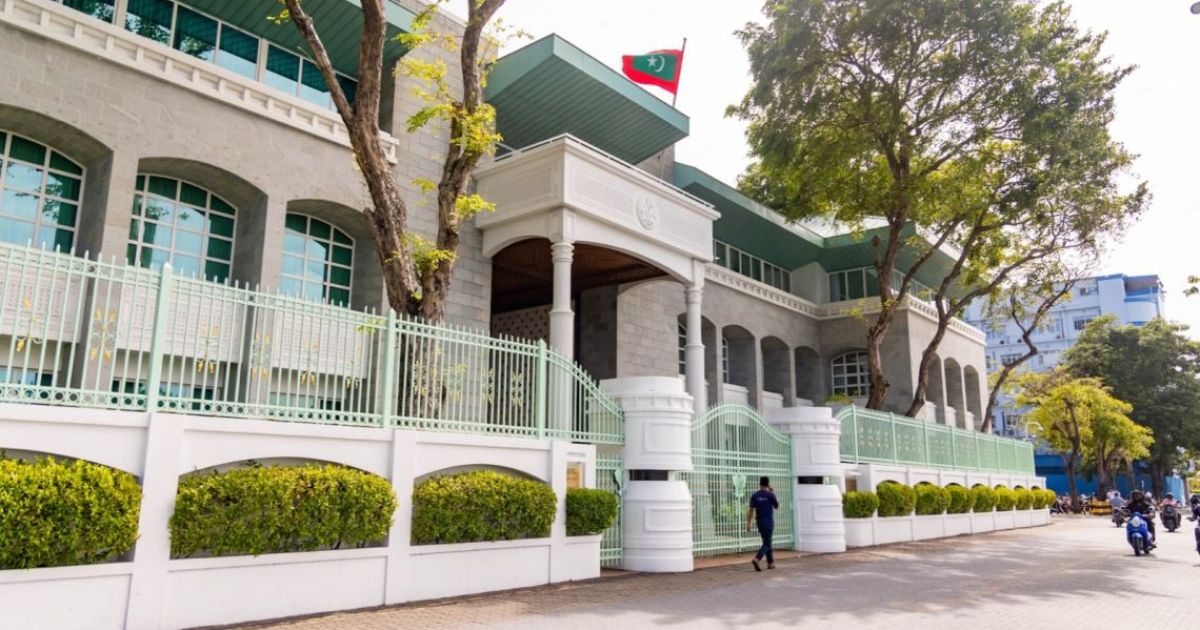 ދައުލަތަށް ޚިދުމަތްކުރުމުގެ އިނާމަށް ނަން ހުށަހަޅަން ހުޅުވާލަނީ