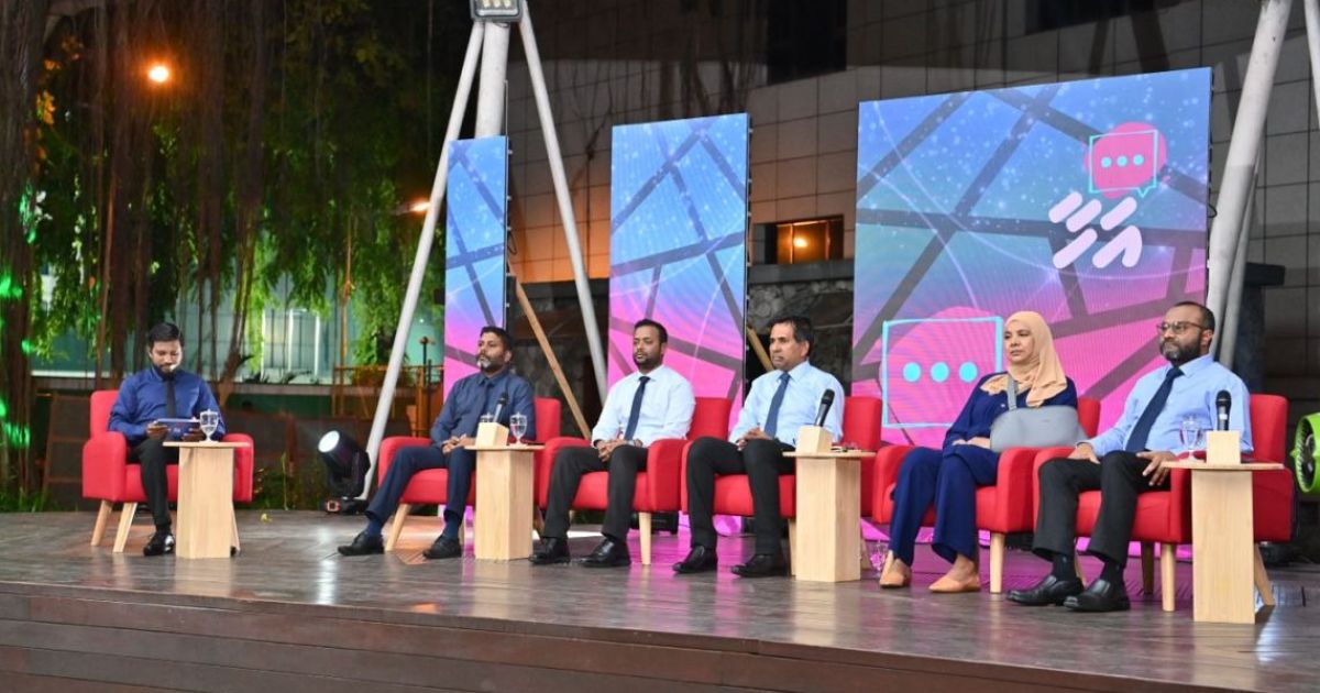 ފަސް ވަޒީރުންނާއި ސުވާލުކުރުން މިރޭ