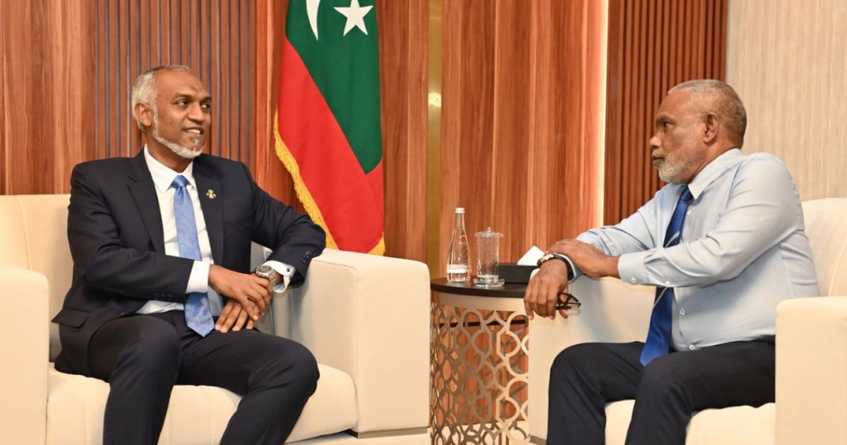 ރައީސް، ރައްޔިތުންގެ މަޖިލީހުގެ ރައީސާއި ބައްދަލުކުރައްވައިފި