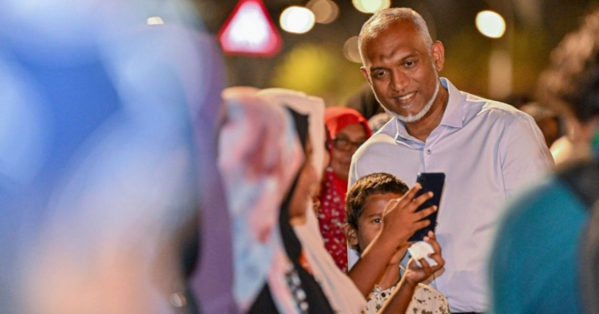 ރައްޔިތުންނާއި ގާތުން ބައްދަލު ކުރެއްވުމަށް ރައީސް ދ.އަތޮޅަށް