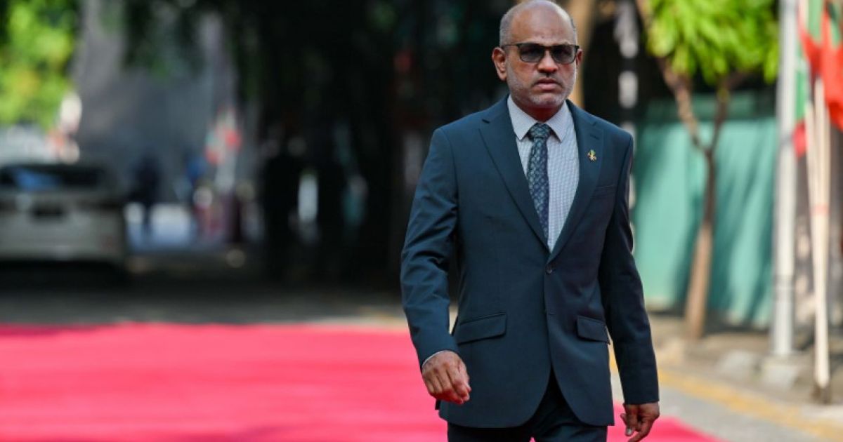 ސިޔާސީ ހުކުމް ކުރާނަމަ އެކަން ހުއްޓުވާނަން: ނާޒިމް