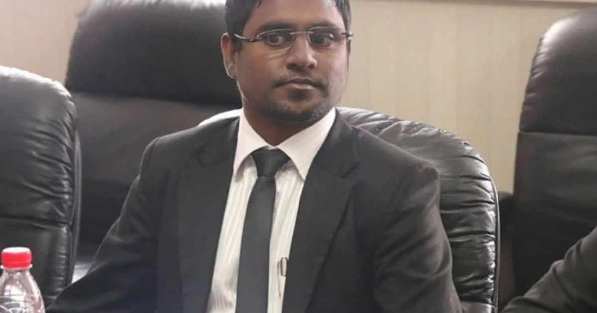 ބްރޯޑްކޮމްގެ ނައިބު ރައީސް މަޤާމުން ވަކިކުރުމަށް ނިންމައިފި