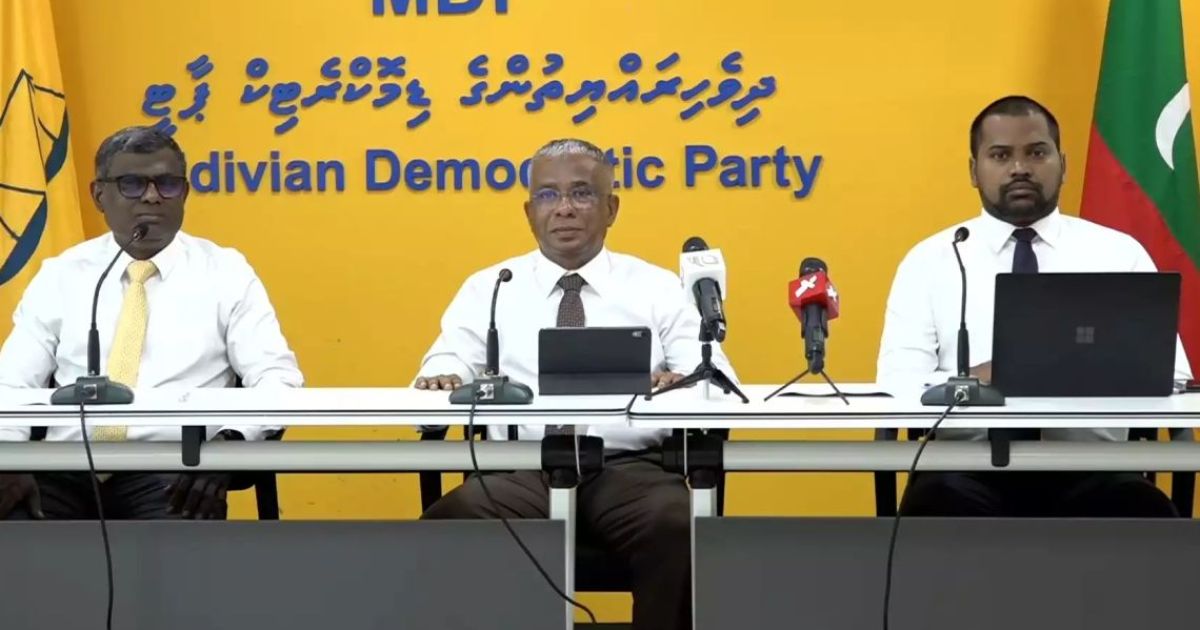 ތިހާވަރަށް ދޮގު ހަދާކަށް ނުވާނެ، މިއީ ރޯދަމަސް!