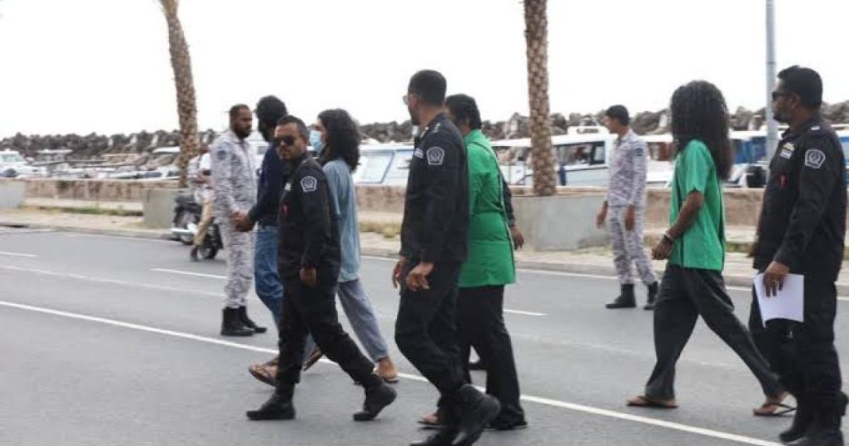 ހޯޕް އައިލެންޑް, ޚަރަދު ކުޑަކުރުމަށް އުތުރު ތިލަފަޅަށް