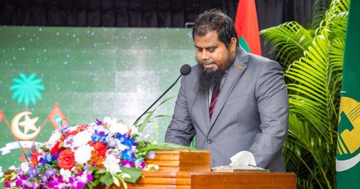 ހަނދު ފެނިއްޖެ، އީދު މުބާރިކް!