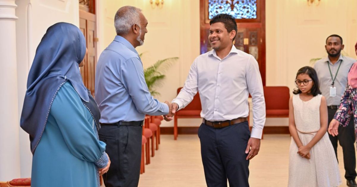 ރައީސުލްޖުމްހޫރިއްޔާގެ ދެކަނބަލުން ޢީދު ސަލާންކުރައްވައިފި