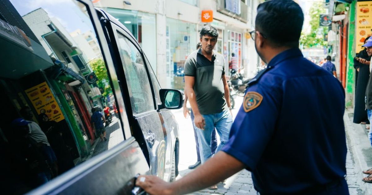 ހުޅުމާލޭގައި ހިންގި އޮޕަރޭޝަނެއްގައި 8 ބިދޭސީން ހައްޔަރުކޮށްފި