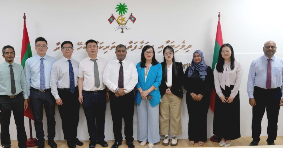 ޗައިނާގެ ވަފުދެއް ރާއްޖޭގެ ޤައުމީ ދާރުލްއާސާރަށް ޒިޔާރަތްކުރައްވައިފި
