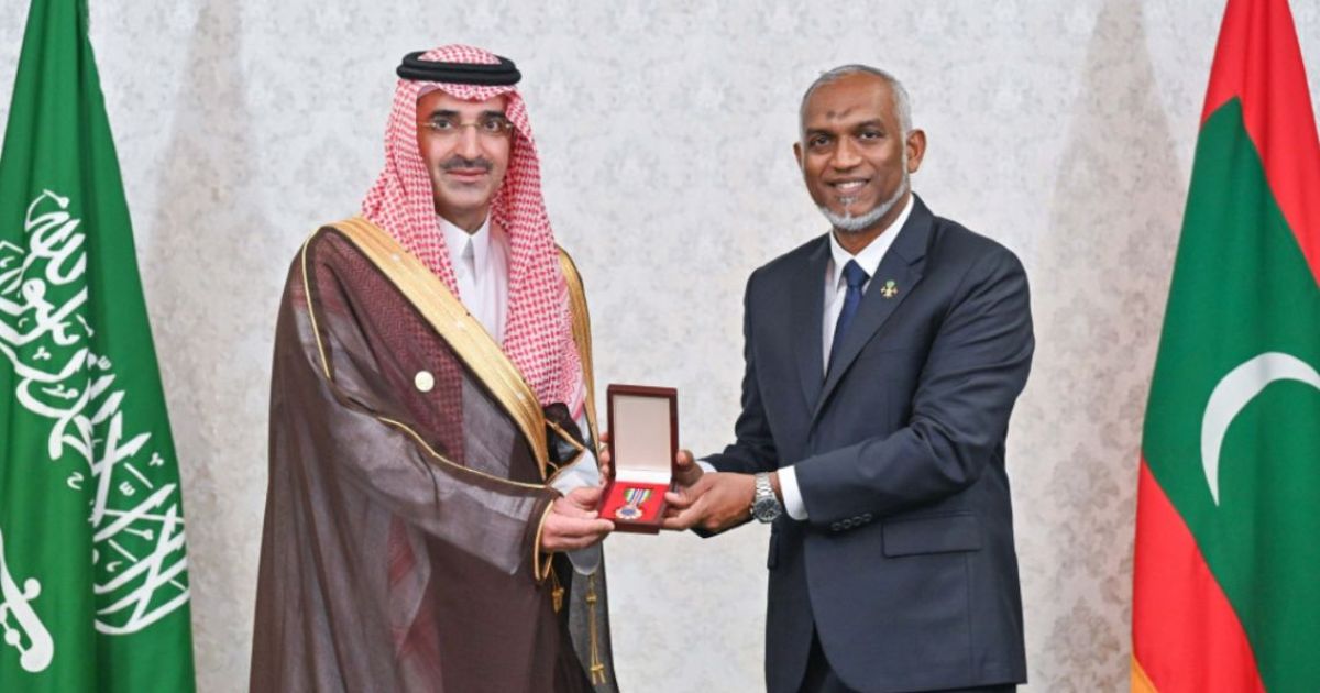 ސައޫދީ ބޭފުޅަކަށް ނިޝާން މުލީގޭ ޝަރަފުގެ ޢިއްޒަތް