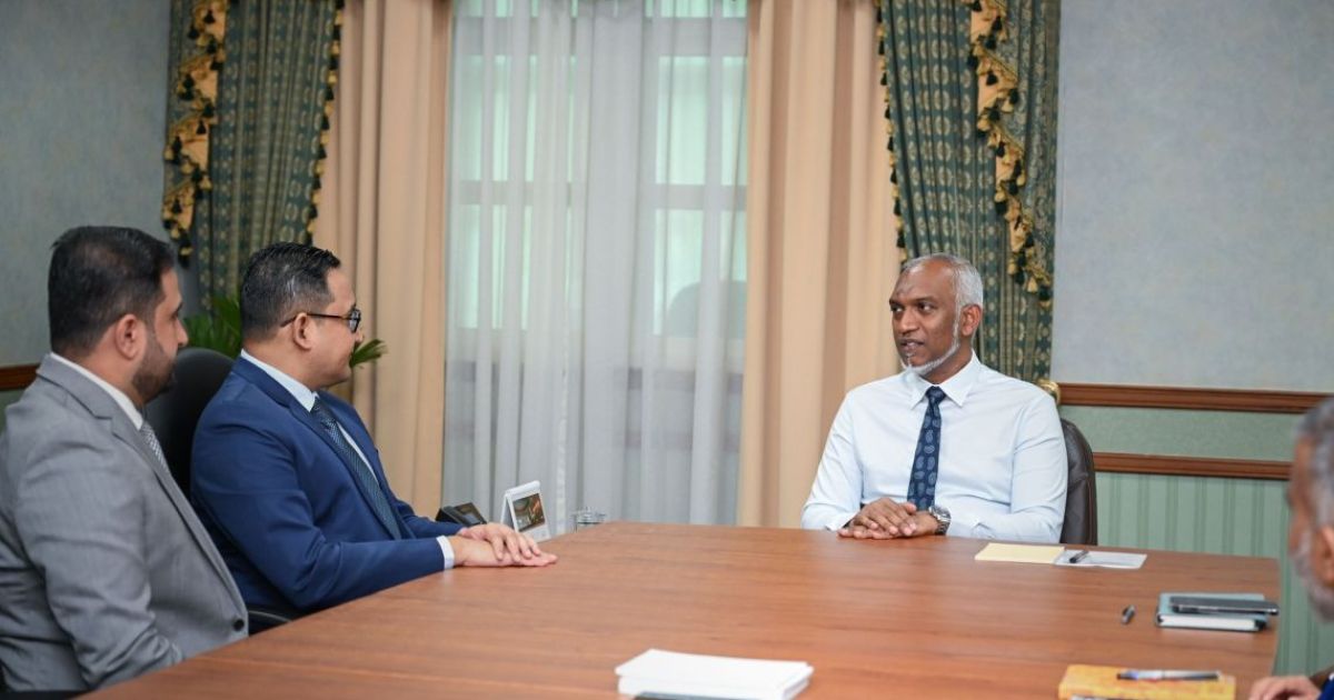 ޒުވާނުންނަށް އާމްދަނީ ހޯދޭނެގޮތަކާމެދު ޓިކްޓޮކާއެކު ރައީސް މަޝްވަރާކުރައްވައިފި