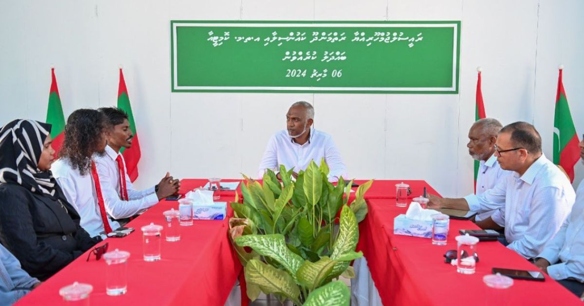 ރަތްމަންދޫ އާއި އިތުރު ރަށްރަށުން މީހުން ބަދަލުކުރަނީ
