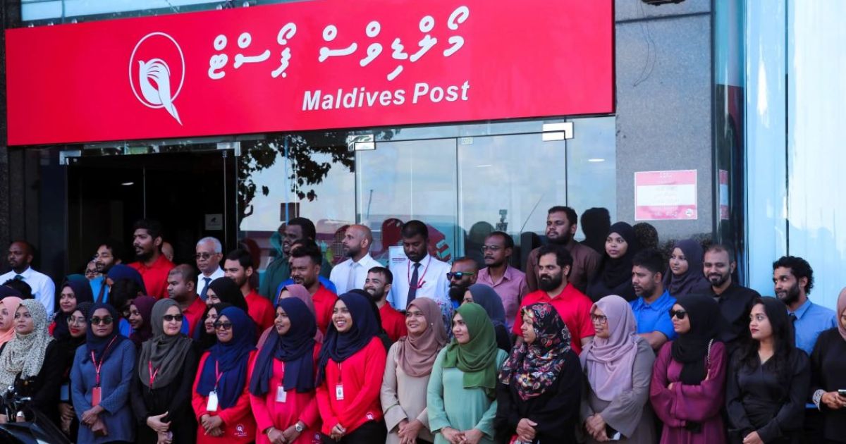 ޓީމޫގެ އޯޑަރުތަކާއި ގުޅިގެން އޮބިނޯވެގެން ޕޯސްޓަށް މީހުންނަގަނީ