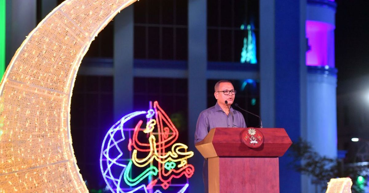 ޢީދު ލައިޓް 65 ރަށުގައި ދިއްލާނެ: މިނިސްޓަރ