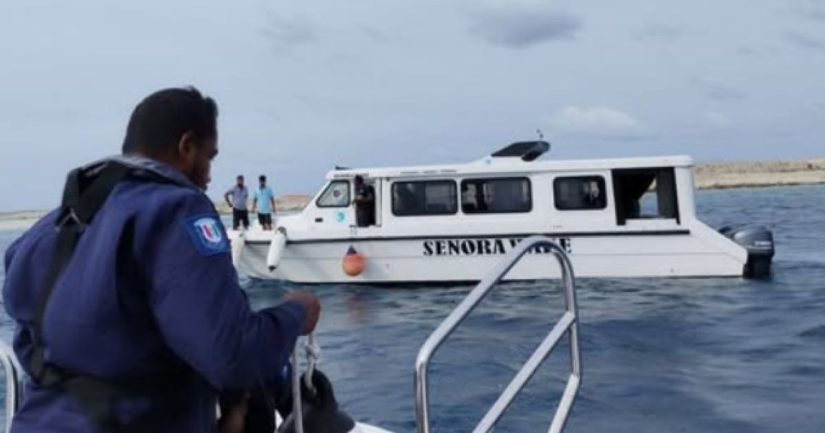 ލޯންޗަށް ރާޅު އަރަނިކޮށް 12 މީހުންނާއެކު ސަލާމަތްކޮށްފި