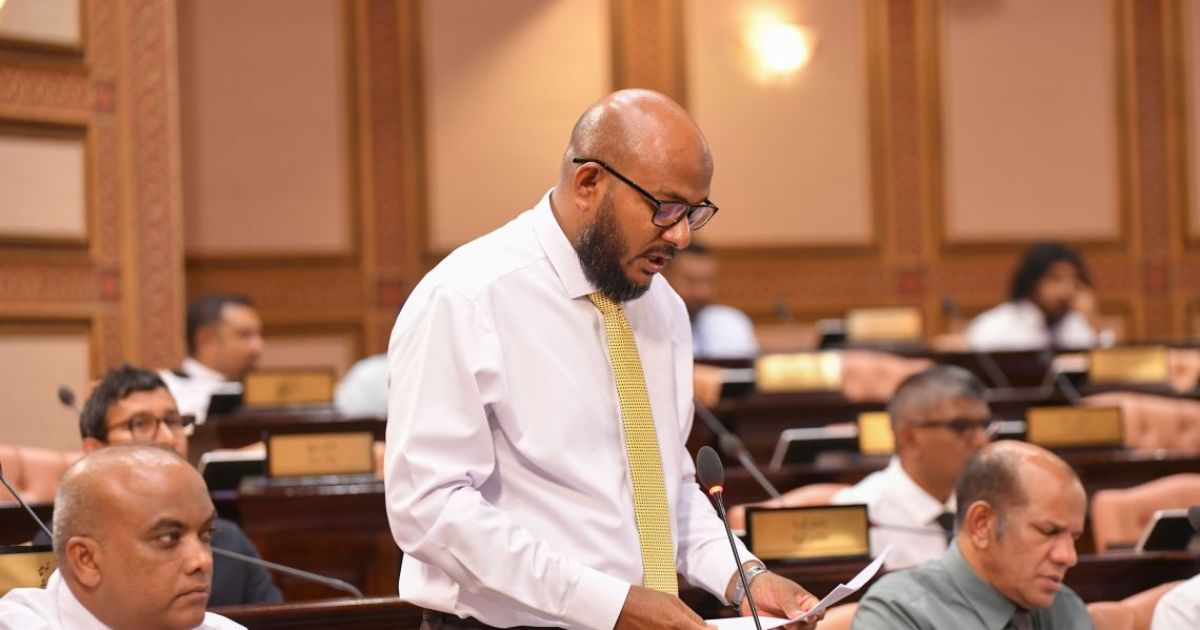 ކައުންސިލަރުންގެ ޢަދަދު މަދުކުރުމާ ގުޅޭ ގަރާރު ކޮމިޓީއަށް