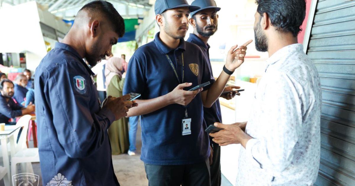 ގަވާއިދާ ހިލާފަށް އުޅޭ 15 ބިދޭސީއަކު ހިފަހައްޓައިފި