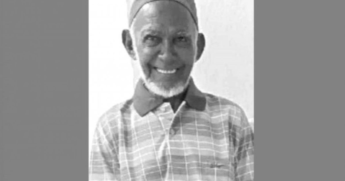 ޒަކަރިއްޔާގެ ހަށިގަނޑު ގަމަށް ލައްގާފައި އޮއްވާ ފެނިއްޖެ