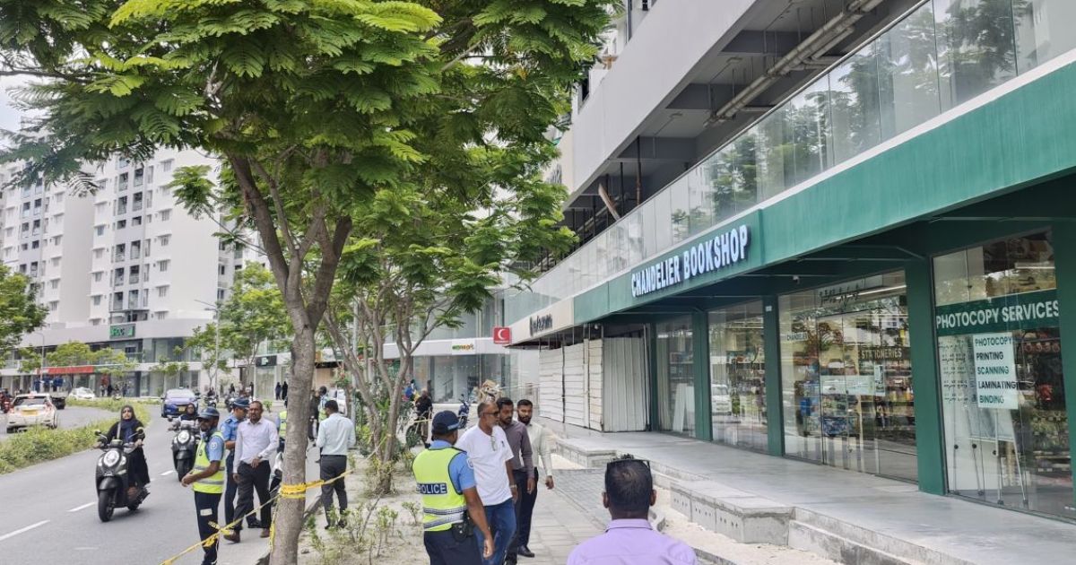 އިމާރާތަކުން މީހަކު ވެއްޓިގެން ފުލުހުން ހަރަކާތްތެރިވަނީ